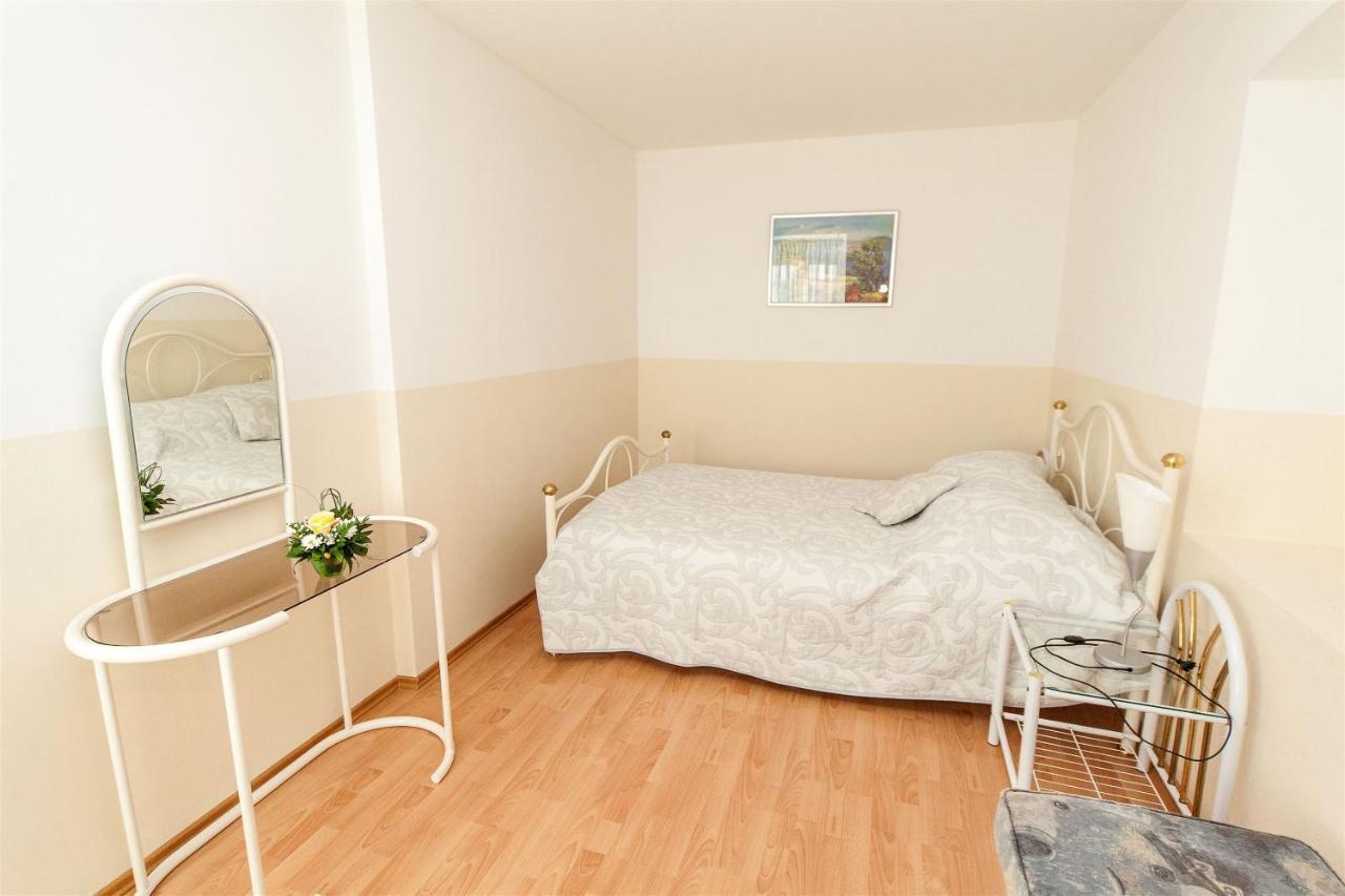 Apartments Carmen Crikvenica Buitenkant foto